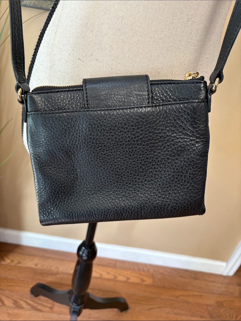 Michael Kors Black Leather Fulton Crossbody Bag - Picture 2 of 8